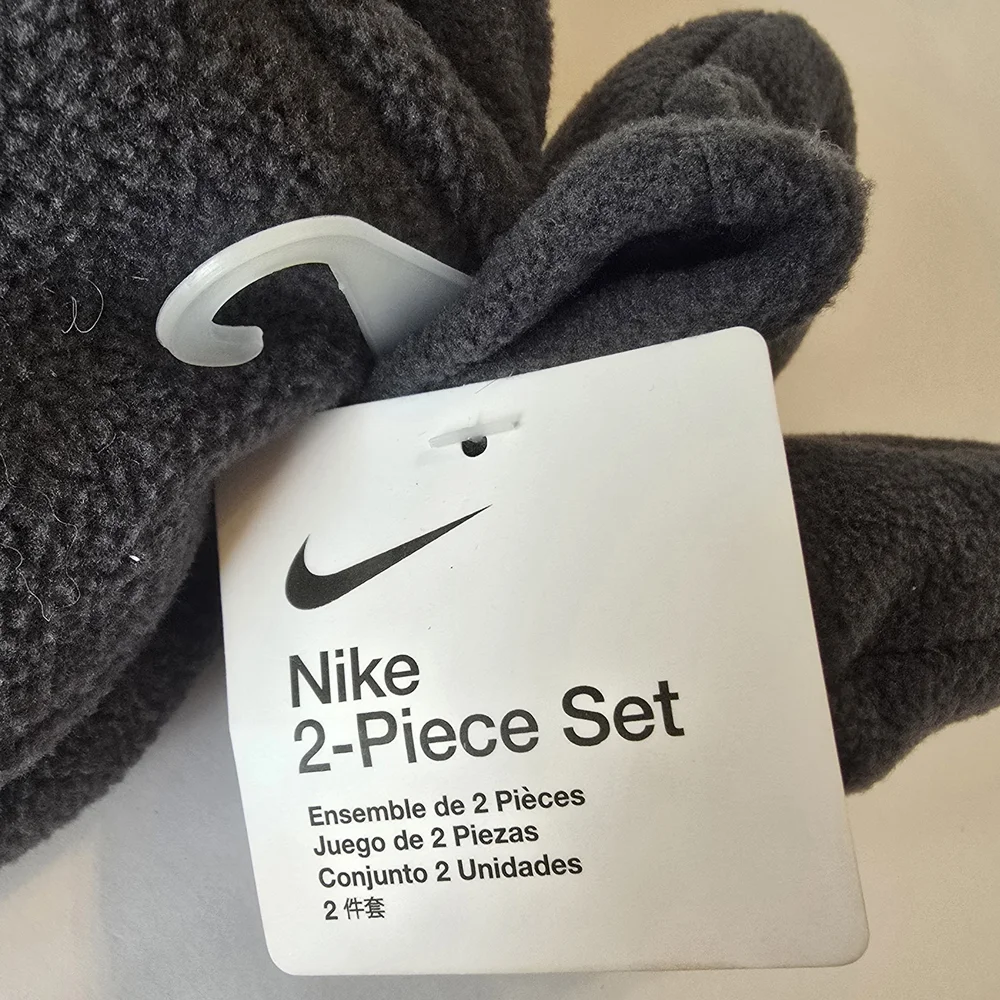 Nike Infact Dark Gray  Fleece Hat and Mittens Set NWT Winter Fall